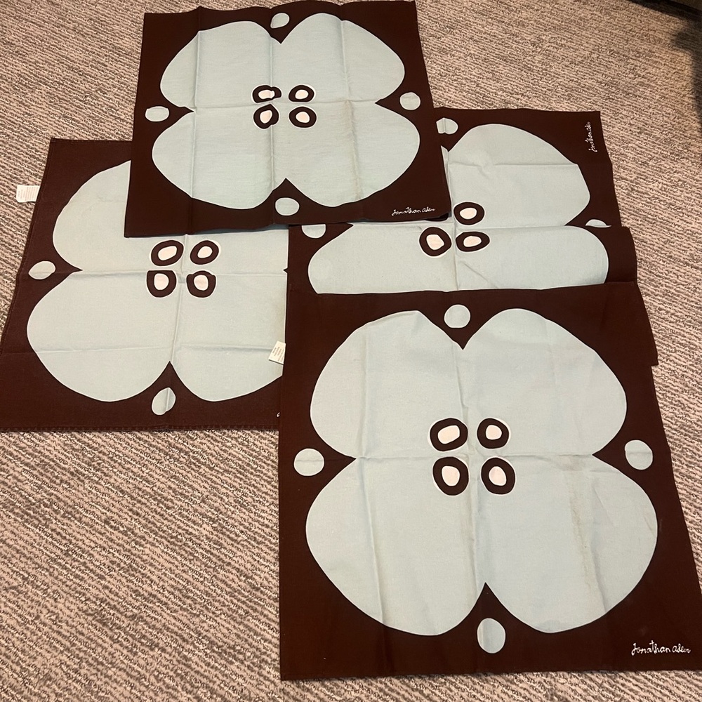 Jonathan Adler Set of four napkins